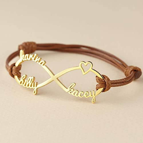 ELITE CASA Mom Infinity Bracelet With Names