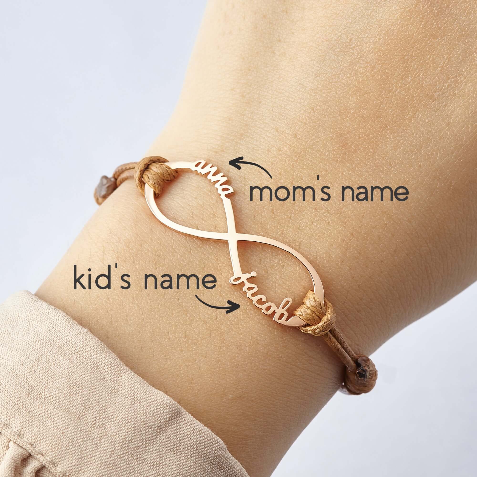 ELITE CASA Mom Infinity Bracelet With Names