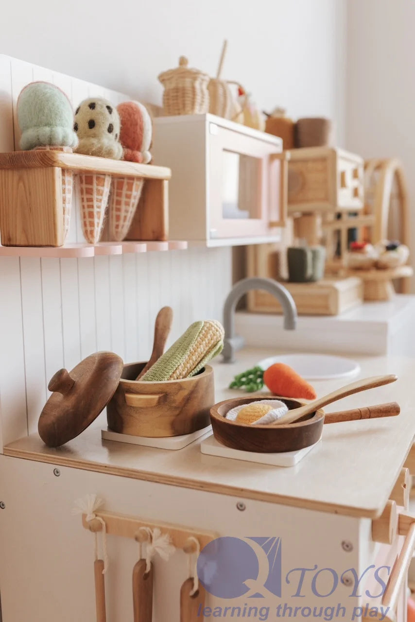 ELITE CASA QToys Mahogany Pan & Pot Set