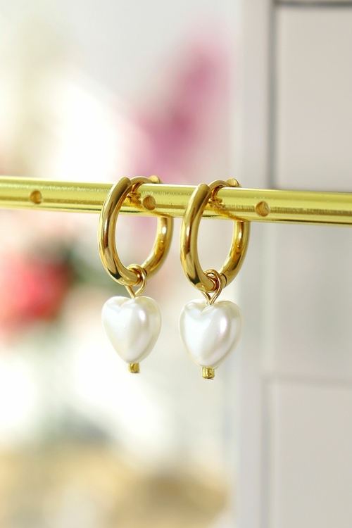 24K Pearl Hearts Hoop Earrings - Image 2