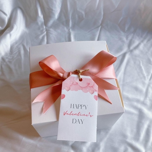 Peony Scented Candle — The Essence of Elegant Luxury - Image 7